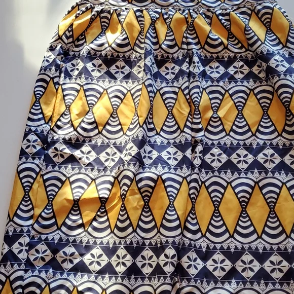 Women's Pants - Picture 3 of 12